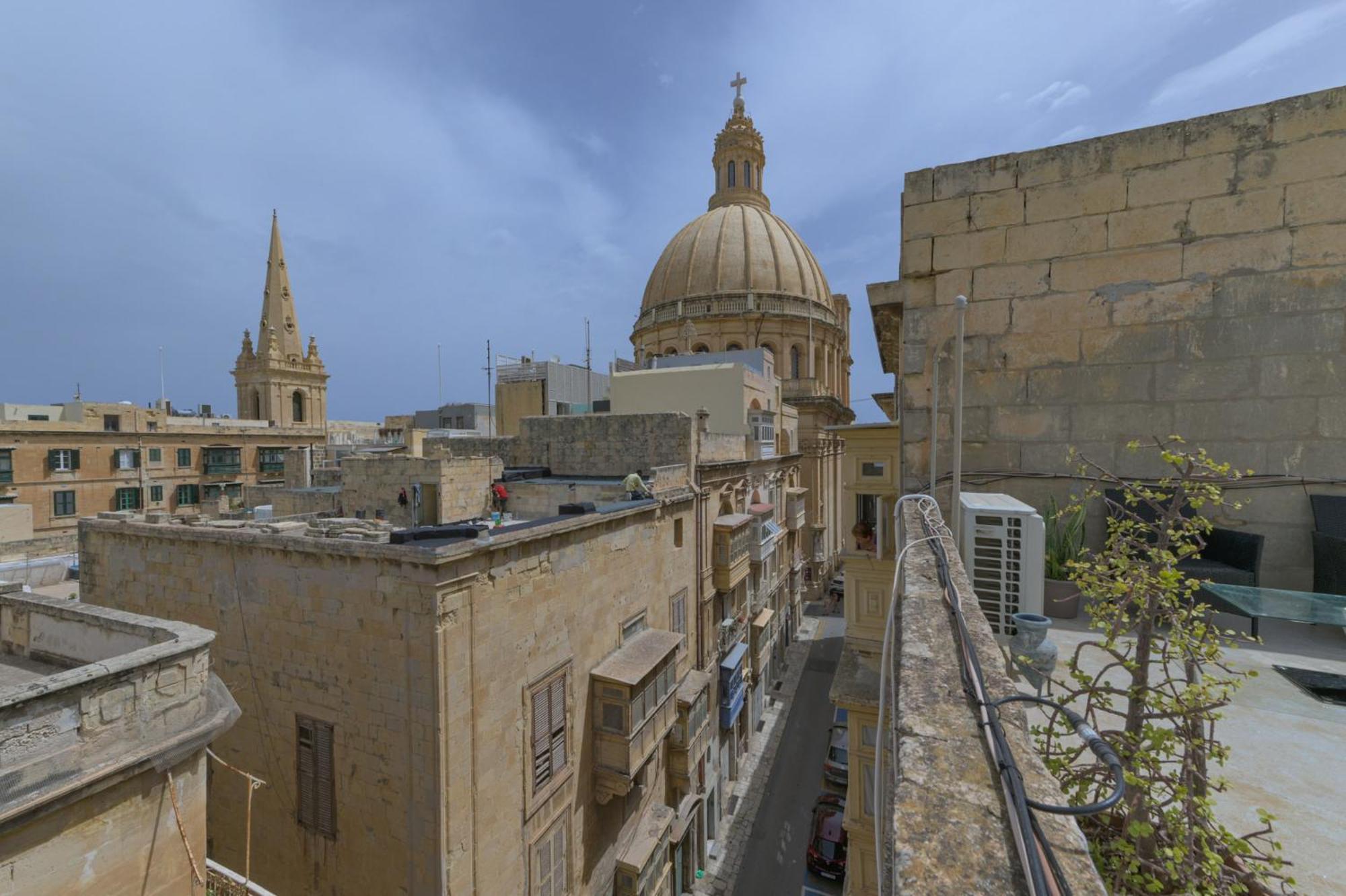 New 1 Bedroom Apartment In Valletta City Centre With Terrace And Views Luaran gambar