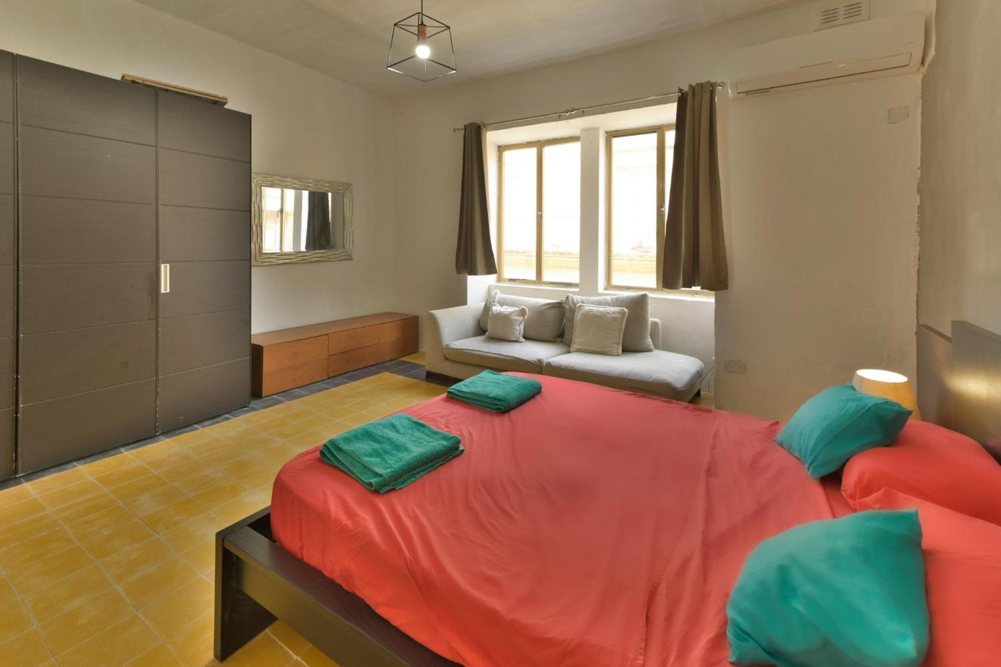 New 1 Bedroom Apartment In Valletta City Centre With Terrace And Views Luaran gambar