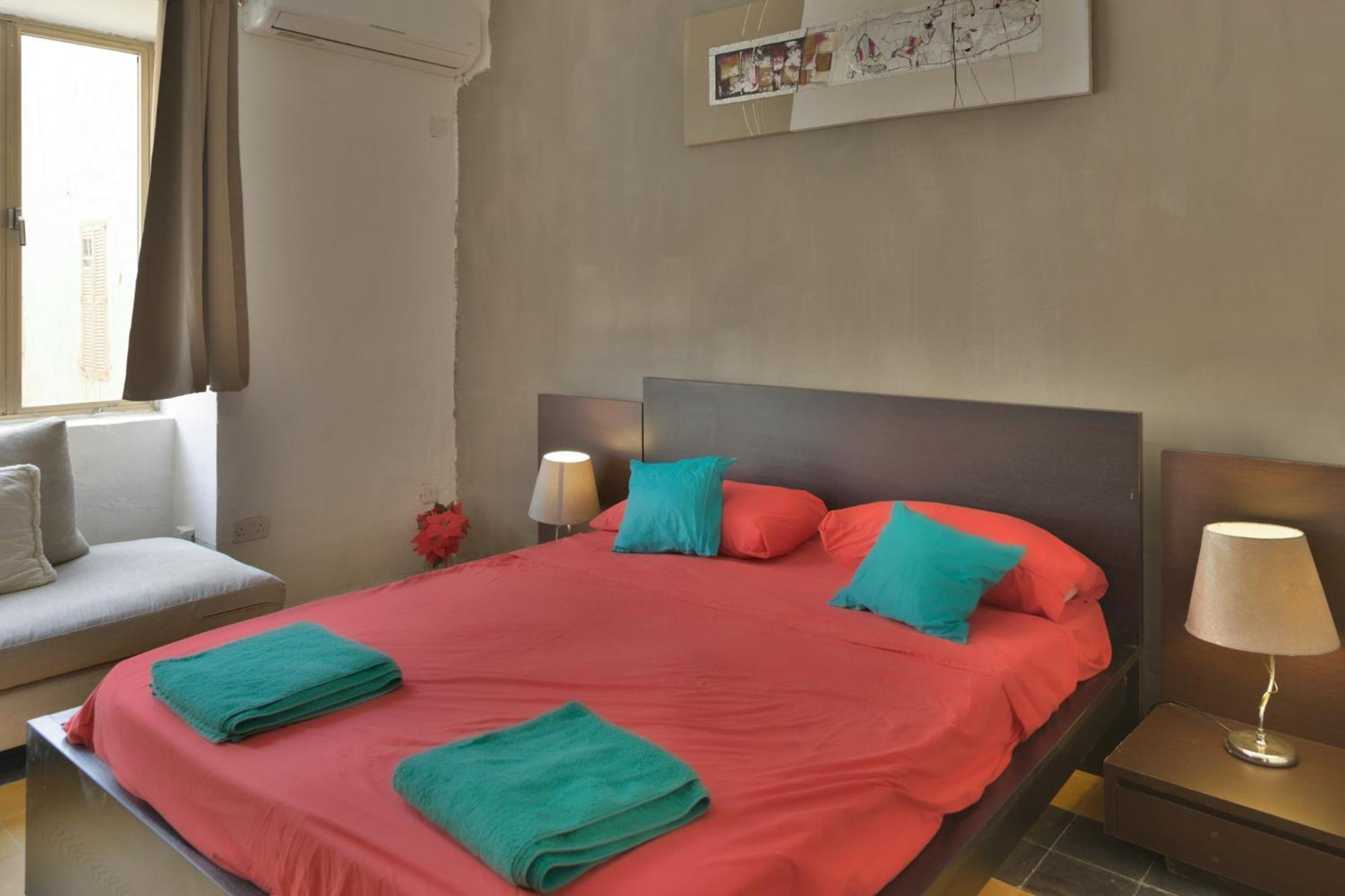 New 1 Bedroom Apartment In Valletta City Centre With Terrace And Views Luaran gambar