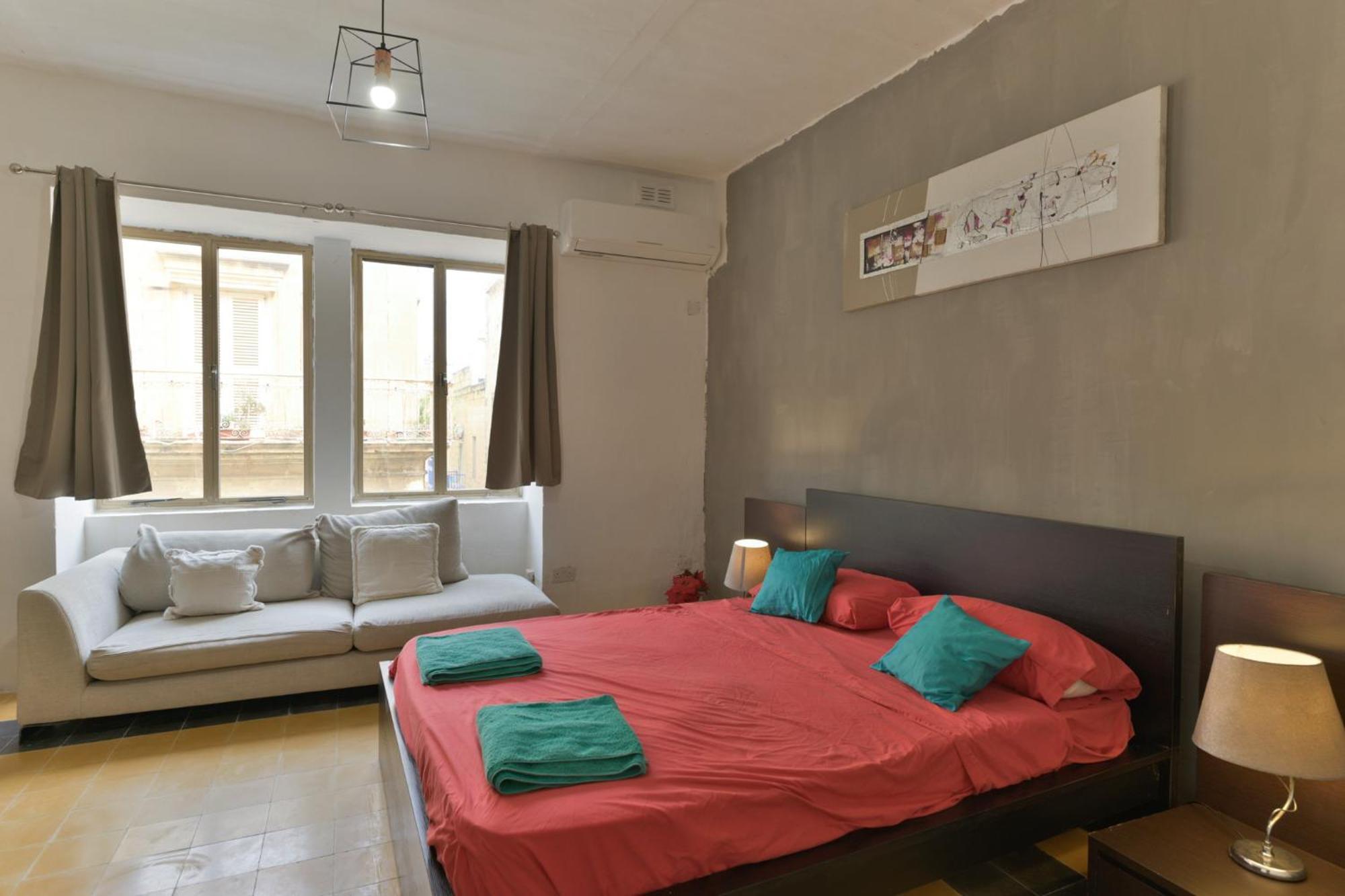 New 1 Bedroom Apartment In Valletta City Centre With Terrace And Views Luaran gambar